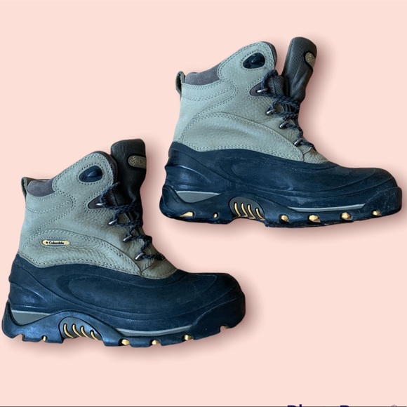 Columbia Shoes - Columbia hiking boots 🥾🥾  unisex